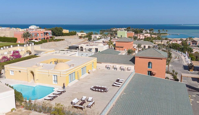 Luxury 5BD Villa with Pool in Hurghada 2