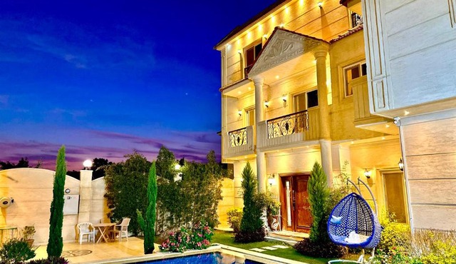 Luxury Private Villa lake view Alexandria in Al-'Amriyah