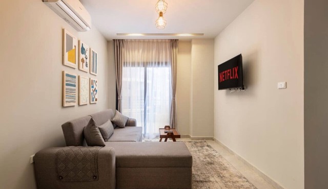 One-bedroom apartment | 15 mins from airport | 1free breakfast | premium service |responsive host