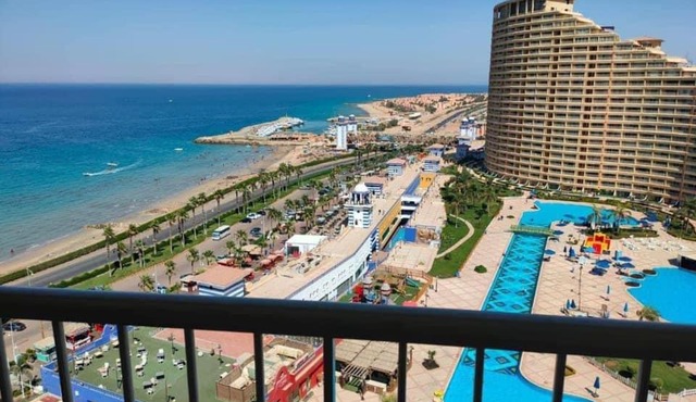 Porto sokhna pyramids chalets for family
