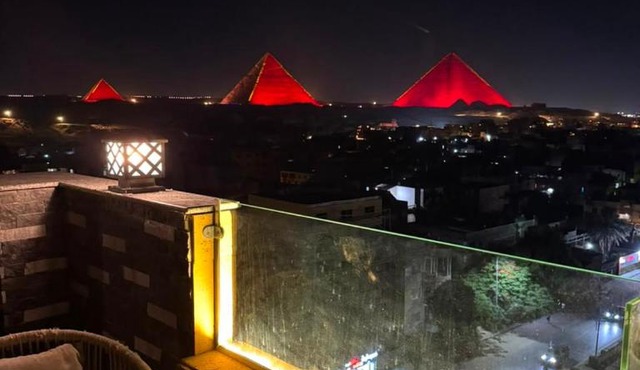 Premium Pyramids BoutiQue With Rooftop Access