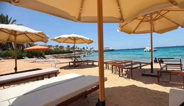 Private beach&4Pools,Sheraton Street,City center,Aqua Fun Resort&residents, 52m2 in Hurghada