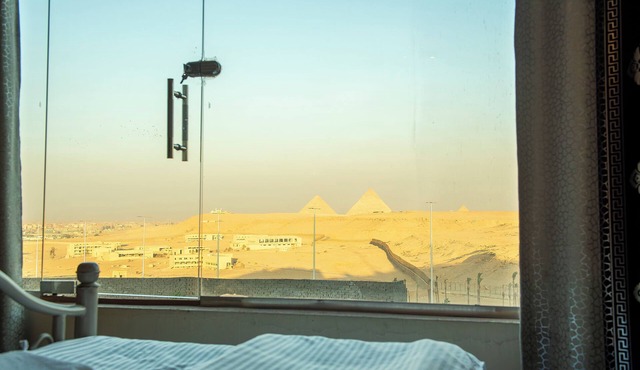 Pyramita Hotel
