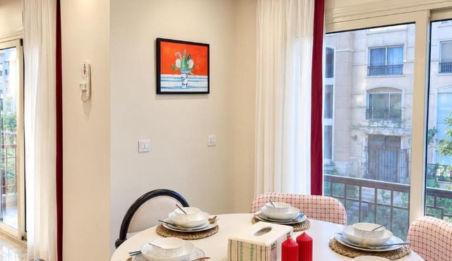 Quiet & Secure 3BR in Stone Residence, New Cairo in Cairo
