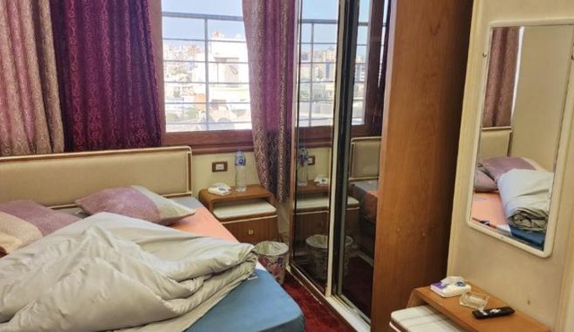 s5tar hotel rooms in front of Mansoura University