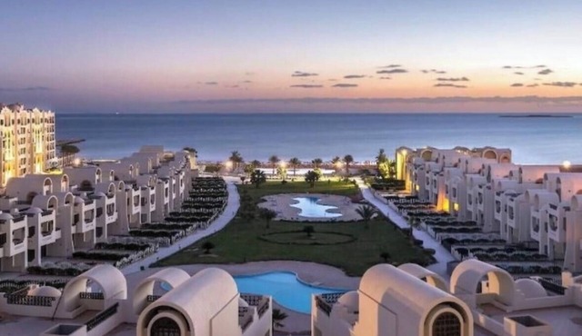 Sahl Hasheesh Finest Chalet Gravity 5 star beachfront hotel - NON EGYPTIAN ONLY