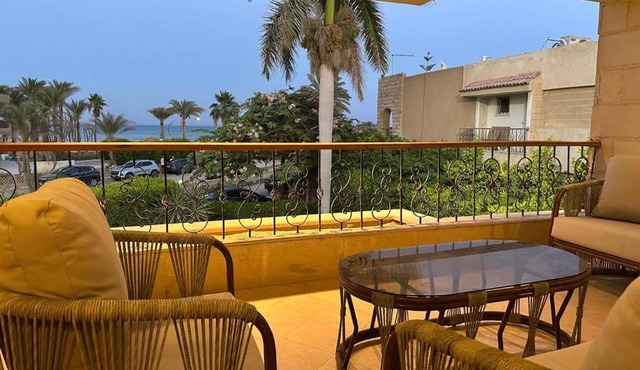 Spacious Family Villa with Garden, Rooftop & Sea Views