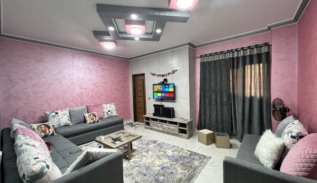 Superior and Cozy Stay 5 minutes walking to Great Giza Pyramids in Cairo