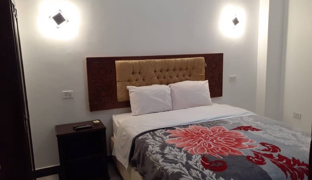 Sydna All Hussain Hotel