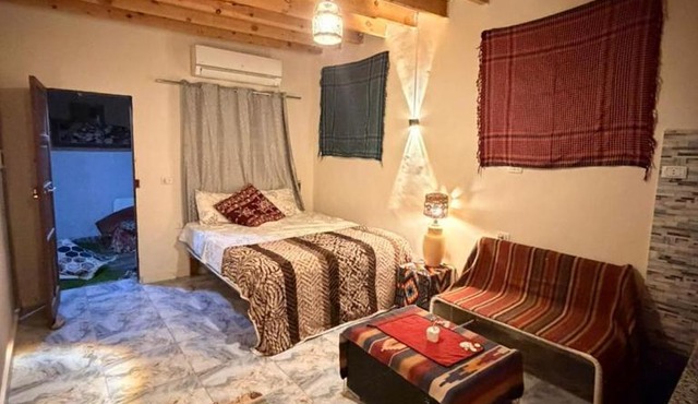 Vega studio in St. Catherine