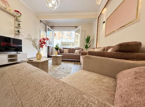Velvet Homes - Downtown Cairo - 3BR - 2 Bathrooms in Cairo