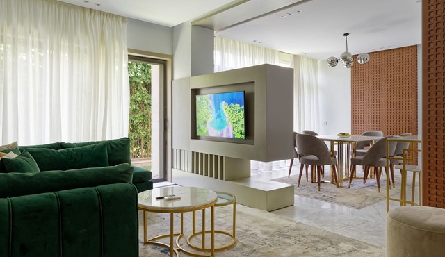 VESTA - Luxury APT - 1BR - Lake View Residence