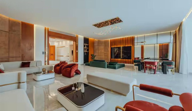 Villa Onyx I 4BR, Indoor Pool, Sauna, Golf view