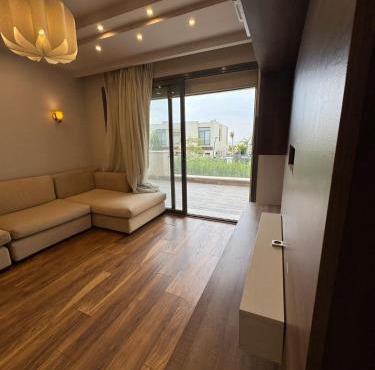 Villa with private pool and garden in Sheikh Zayed