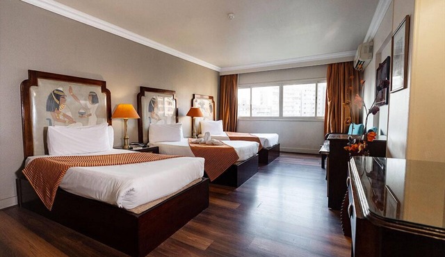 Zayed Hotel & Restaurant