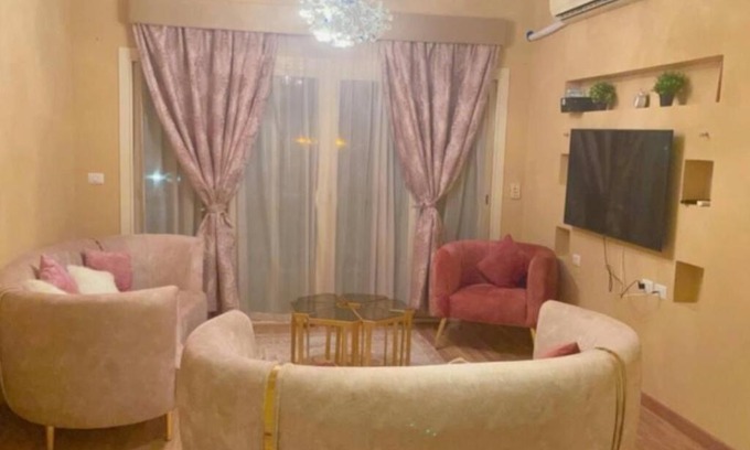 Sheikh Zayed City Apartment | Family home