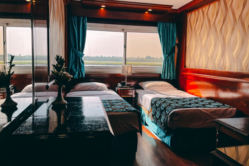 Luxor Boat Rental | Karma Karnak