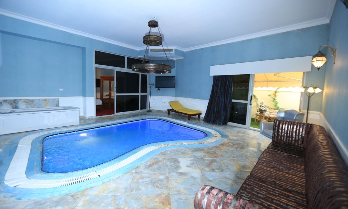 Al-Muntazah Hotel | Paradise Inn Beach Resort - Maamoura
