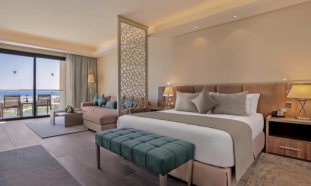 Village Road Hotel | Rixos Premium Magawish Suites and Villas
