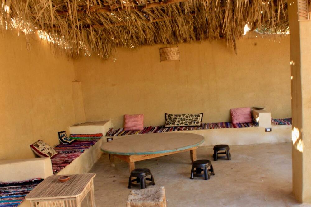 Tunis Village RV Rental | Tunis Tone - Tunis Village Campsite