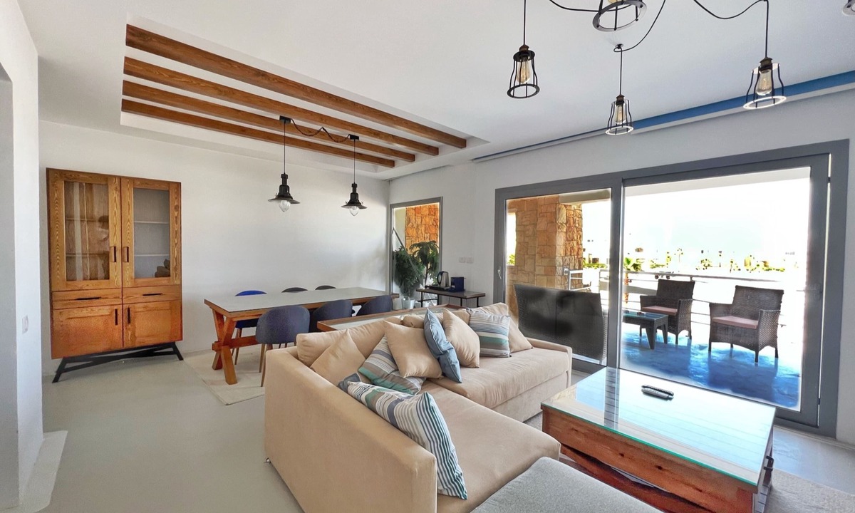 El Gouna Apartment | Xuru Stays I Calming & Cozy 3bdr Getaway @ Swan Lake El Gouna