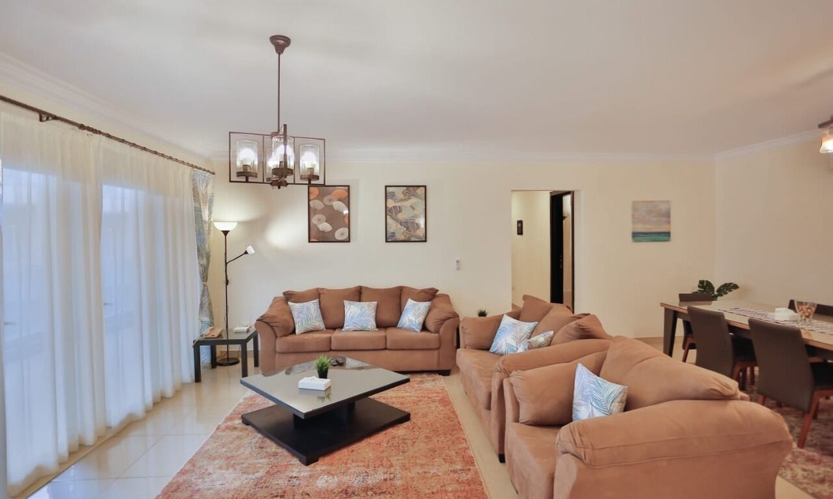 Heliopolis Apartment | Parkside boutique 3 bedroom apartment
