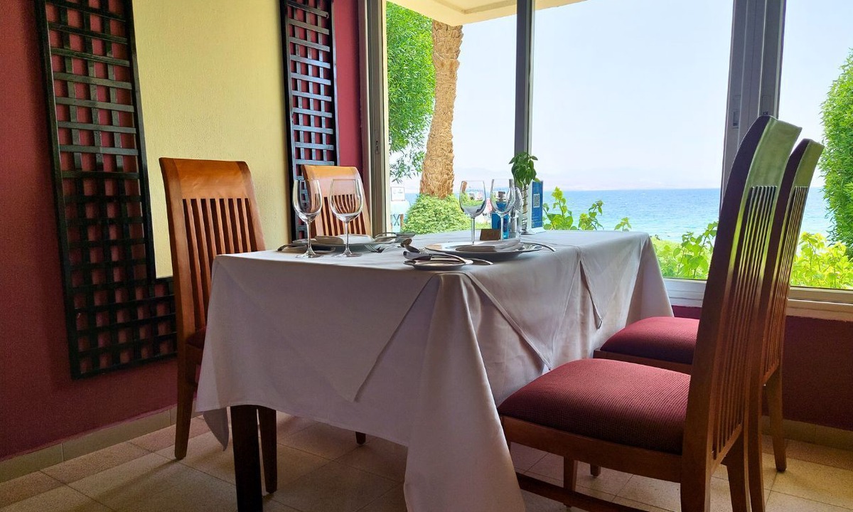 Taba Hotel | Steigenberger Hotel & Nelson Village