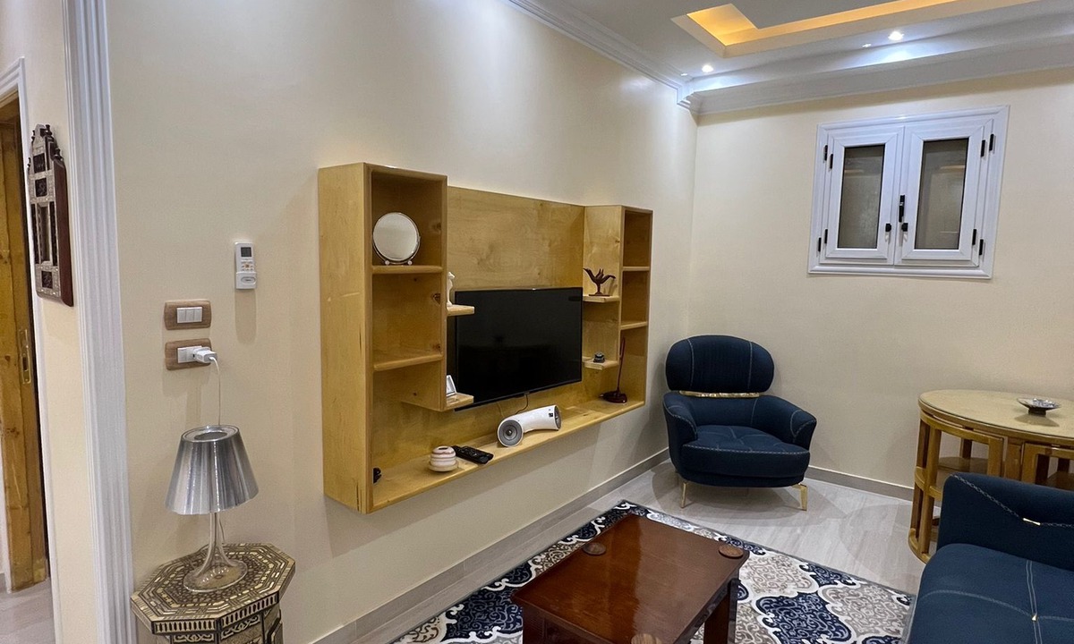 Shurtah al-Dakhlah Apartment | Immaculate 1-Bed Apartment in Egypt