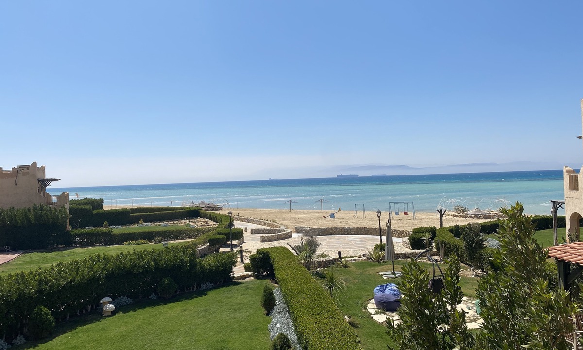 Ras Sudar Condo | Beach front La hacienda