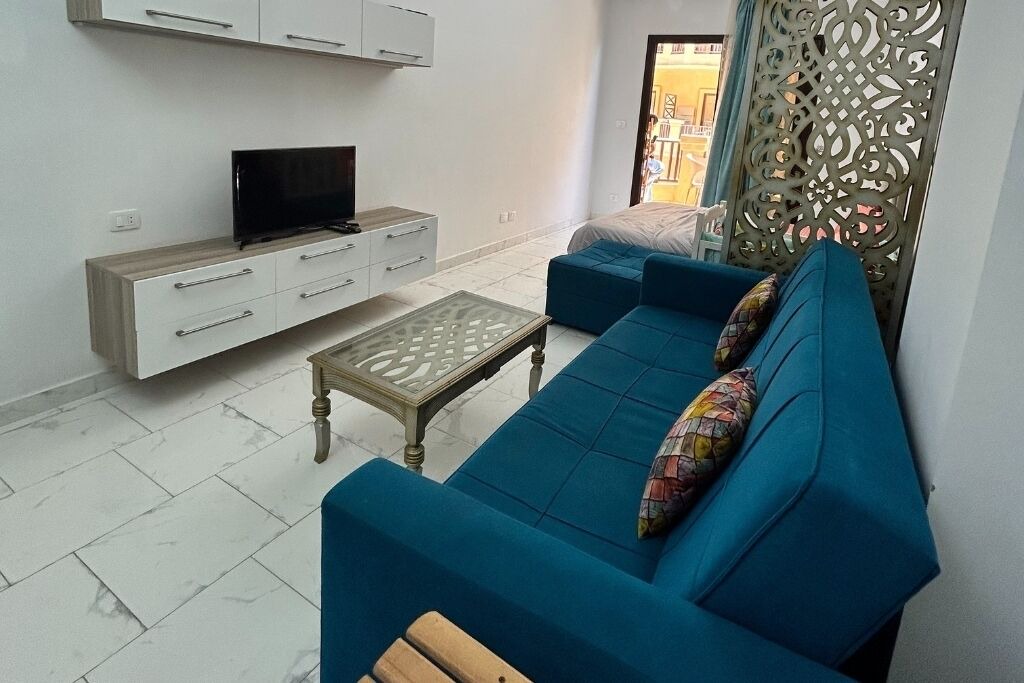 Dahar Ski Chalet | Charming 2-Bedroom Chalet in Hurghada with AC, WiFi & Beach Access
