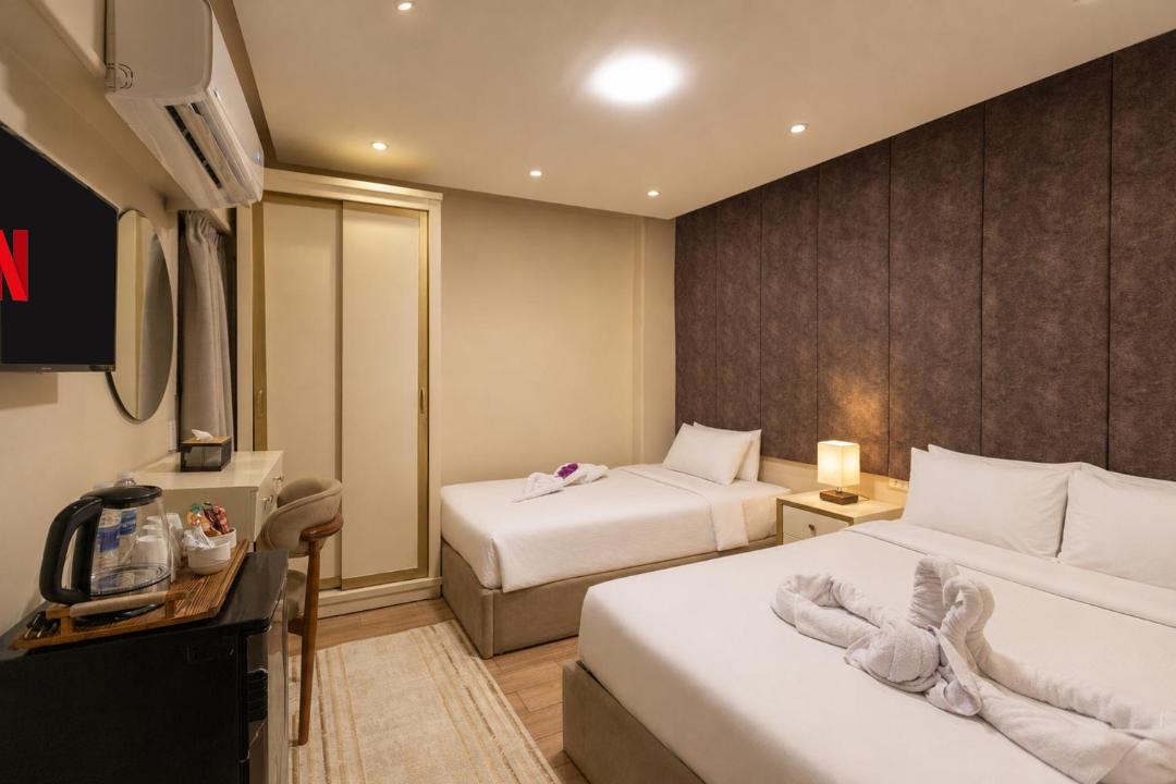 Kafrat al Jabal Hotel | Premium Pyramids BoutiQue With Rooftop Access