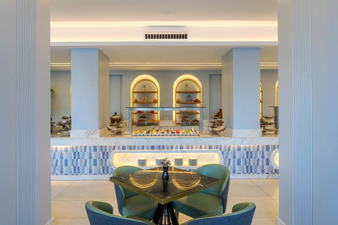 Al Mamsha El Seyahi Resort | Pickalbatros White Beach Resort - Hurghada