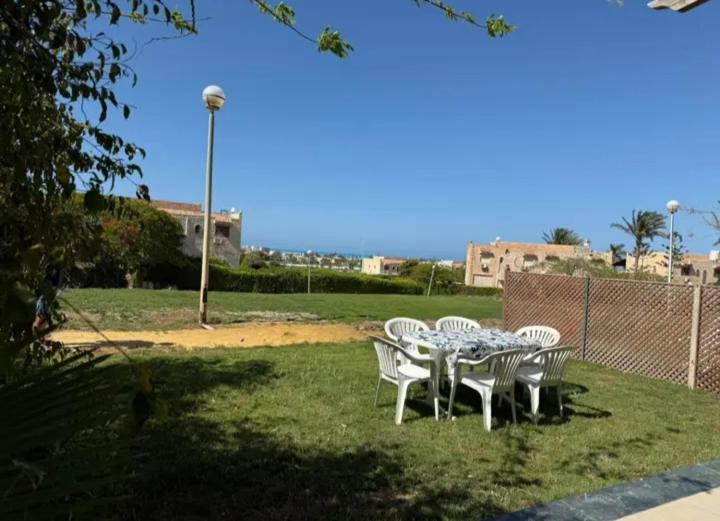 Al Alamayn Ski Chalet | شالية 3 غرف مكيفه بمارينا 5