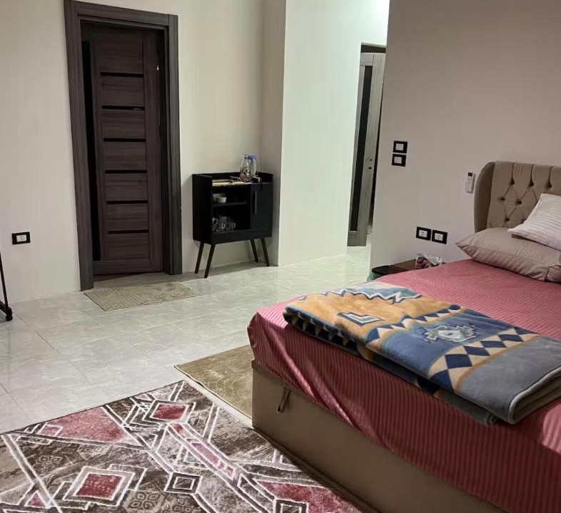 New Cairo Hotel | Luxurious Sound System Room Near AUC