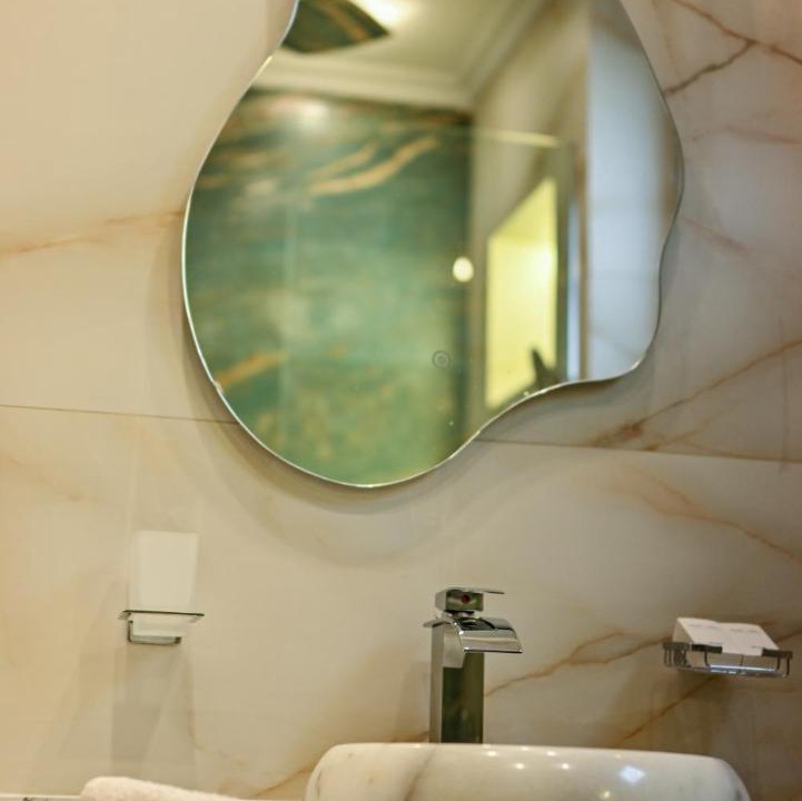 Al Haram Hotel | Eyes of horus pyramids view