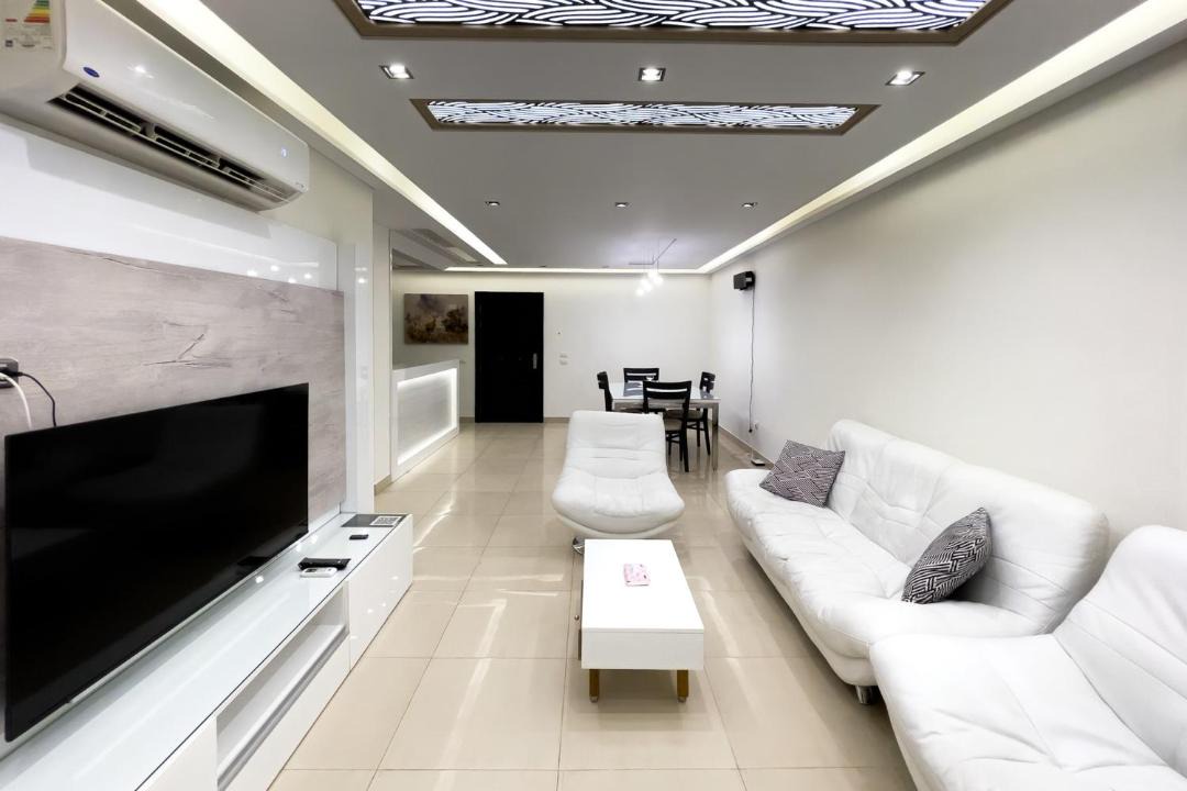 Heliopolis Apartment | Fresh & Fabulous 2BDR - 5 min to Airport