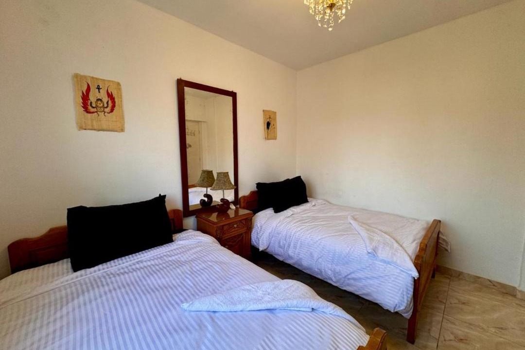 Maadi Apartment | Metropolis Room in a shared apartment