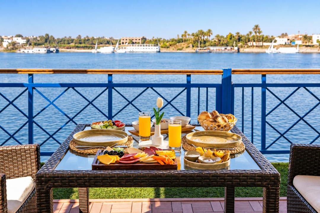 Luxor Boat Rental | Vipxplor Nile cruise Every Wednesday from Aswan 3 Nights & Saturday from Luxor 4 Nights