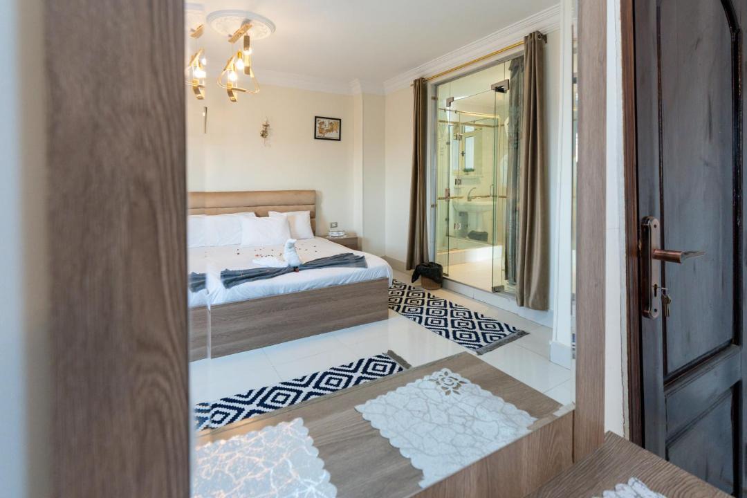 Kafrat al Jabal Apartment | 9 Pyramids & Sphinx View Apartment