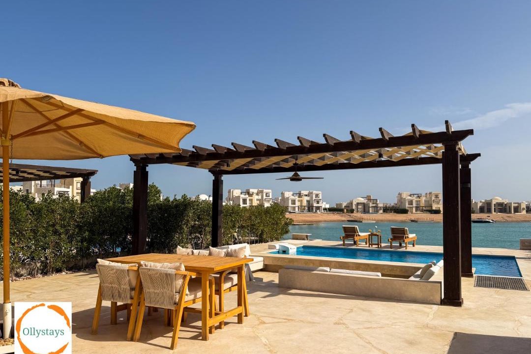 El Gouna Villa | Heated Pool 4BR Villa, Lagoon Front, Ancient Sands - OllyStays