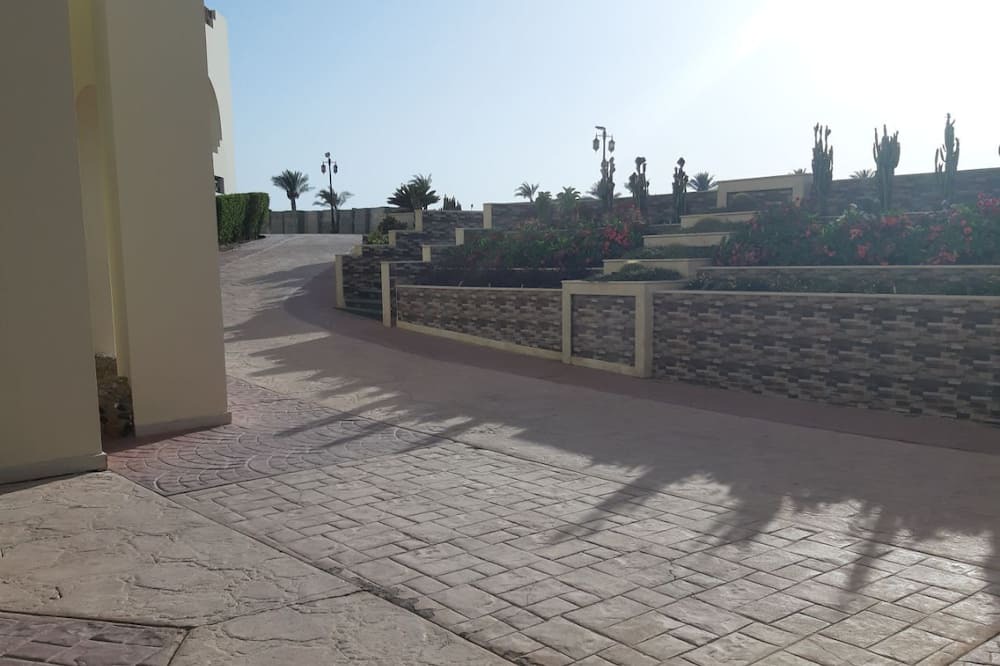 Photo of Others in Sahl Hasheeh