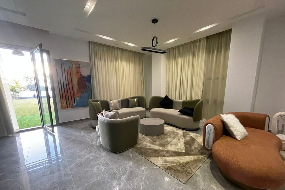 Photo of Livingroom in Sheikh Zayed City