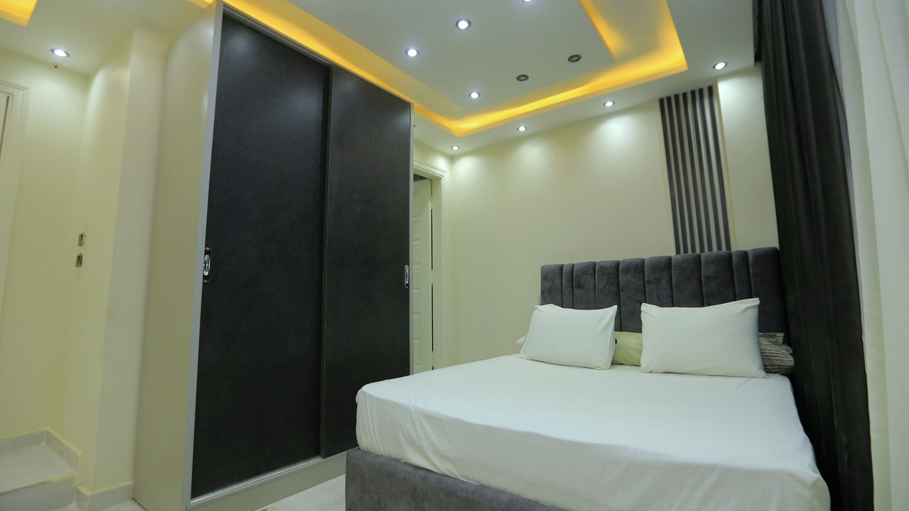 Photo of Bedroom in Pyramids Gardens