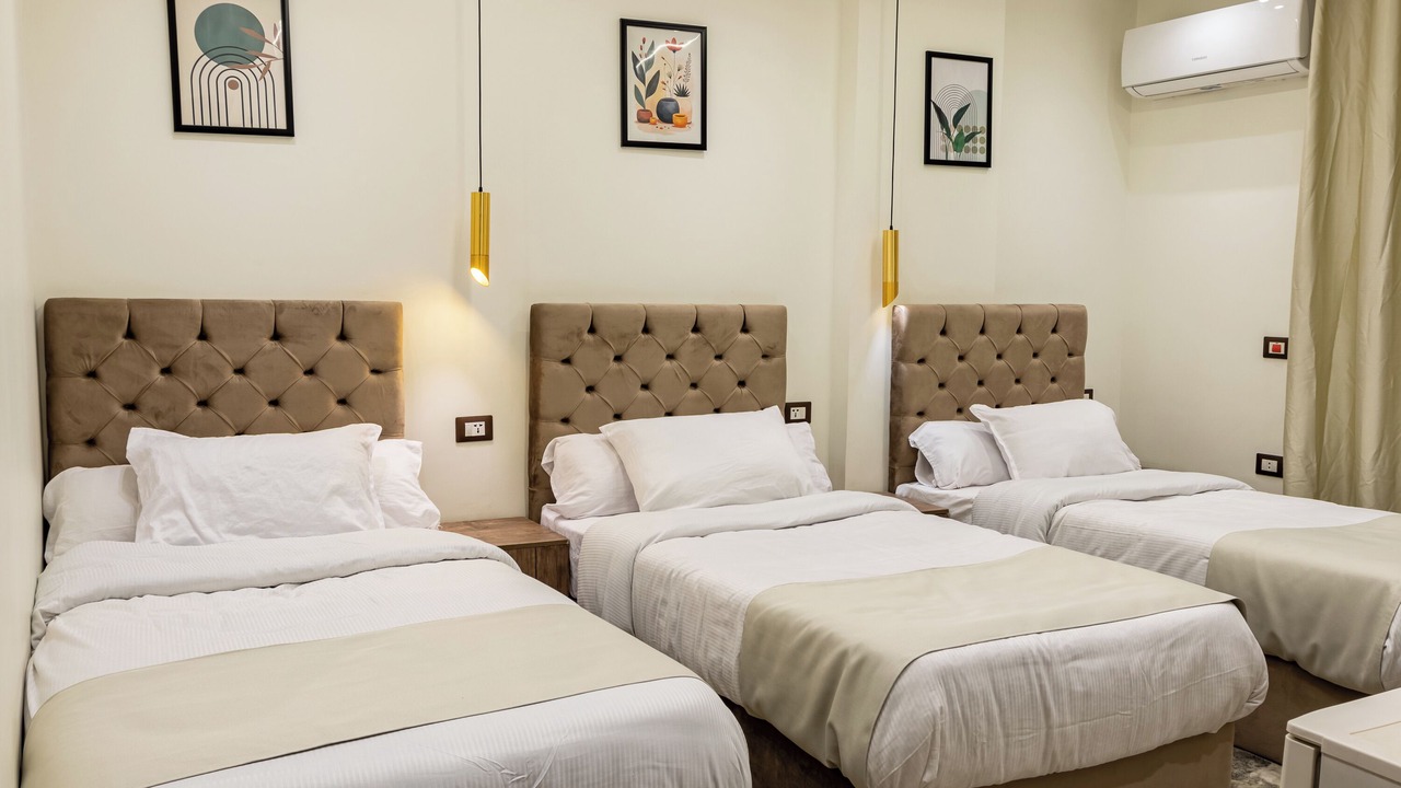 Photo of Bedroom in Pyramids Gardens