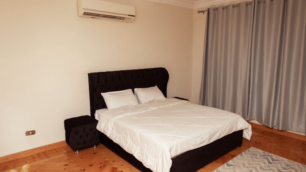 Photo of Bedroom in Sheikh Zayed City