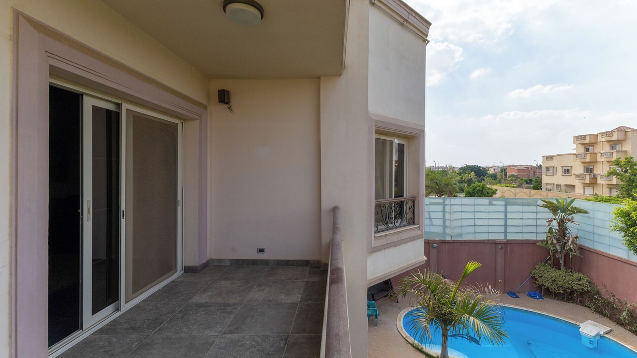 Photo of Patio Balcony in Sheikh Zayed City