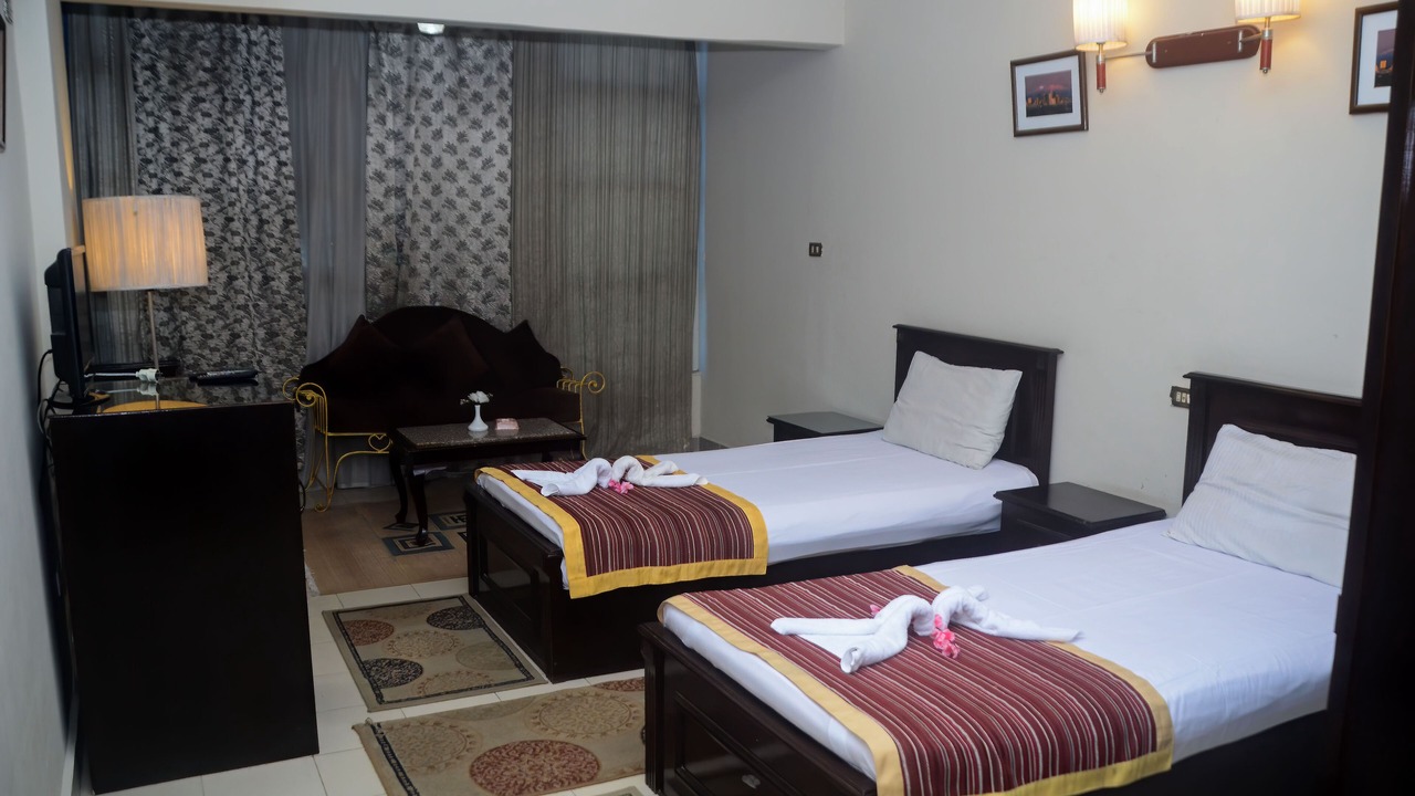 Photo of Bedroom in Port al-Basal