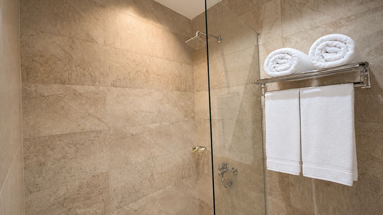 Photo of Bathroom in Pyramids Gardens