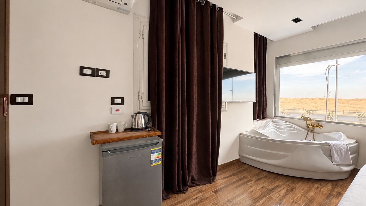 Photo of Bedroom in Pyramids Gardens