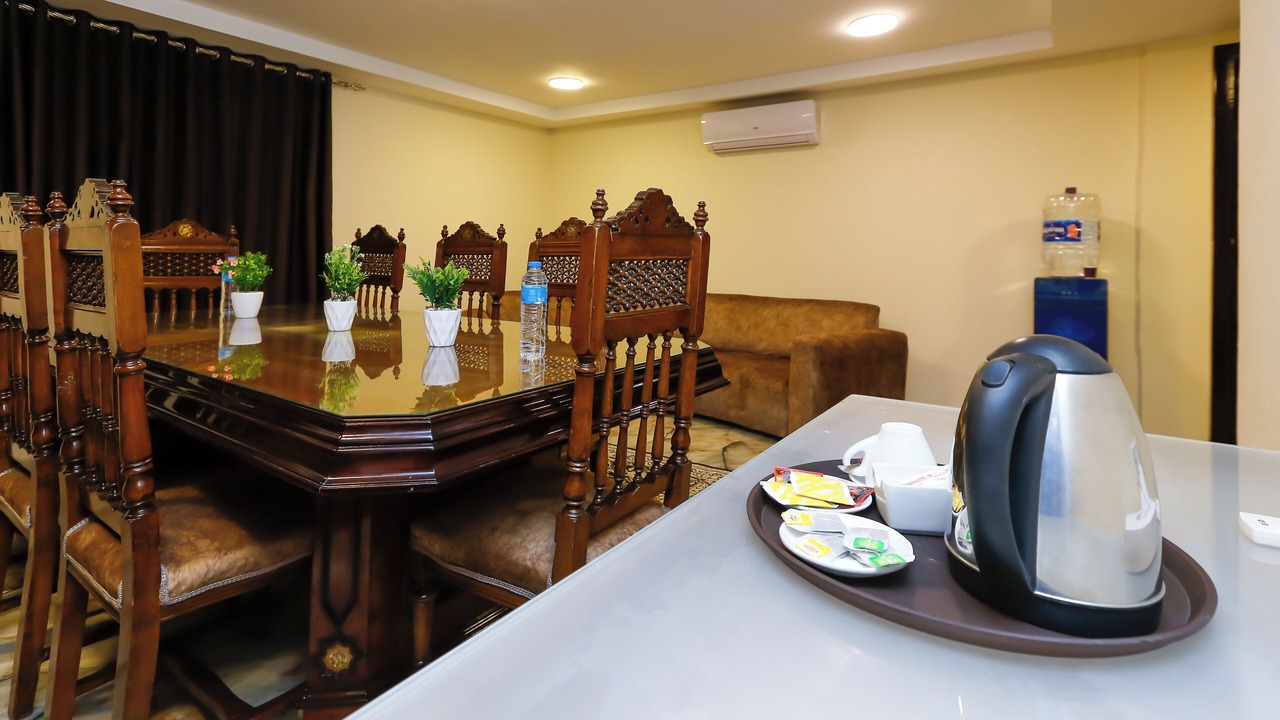 Photo of Bedroom in Pyramids Gardens